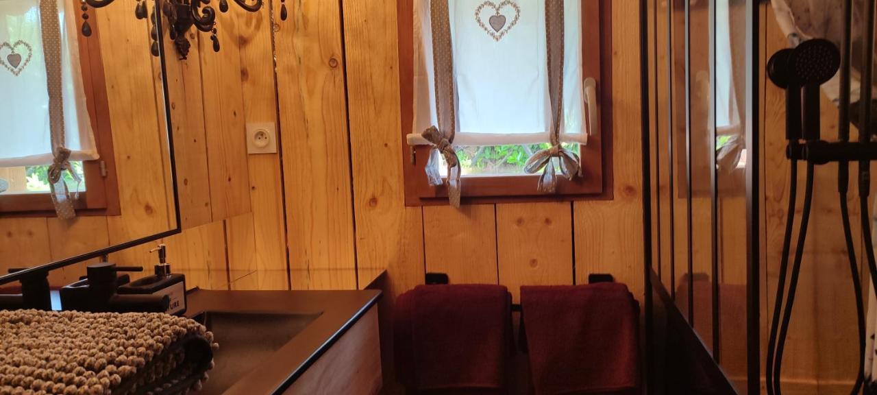 Domaine Le Lanis "Cabane De Pauline" แซ็ง-จิฮองส์ ภายนอก รูปภาพ
